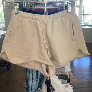 BRANDY MELVILLE SHORTS